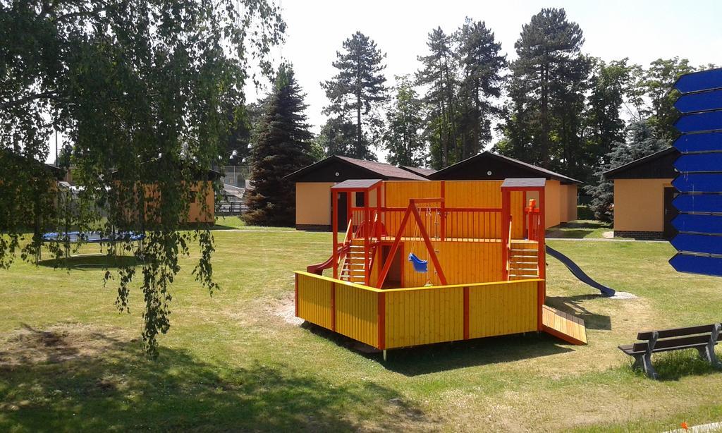 Sportcentrum Dvorak Hluboká nad Vltavou Exterior foto