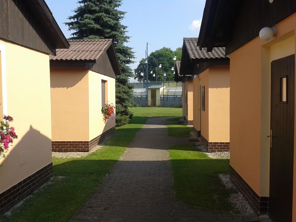 Sportcentrum Dvorak Hluboká nad Vltavou Exterior foto